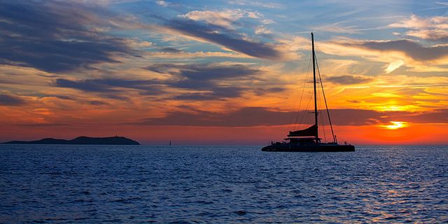 Sunset catamaran cruise north coast grand bay (1)